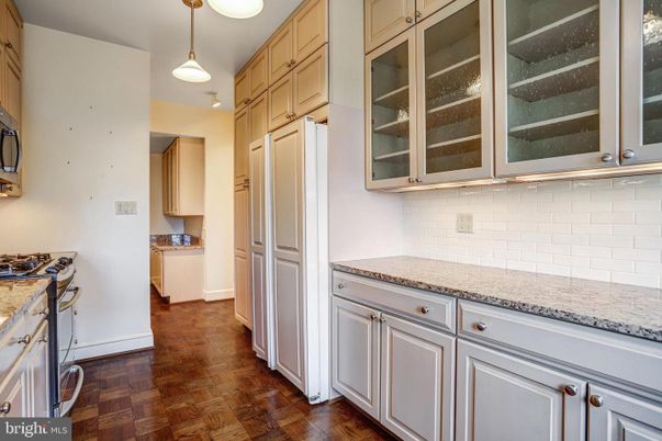 Interior, Kitchen, Pendant Lights, Wood Texture Flooring