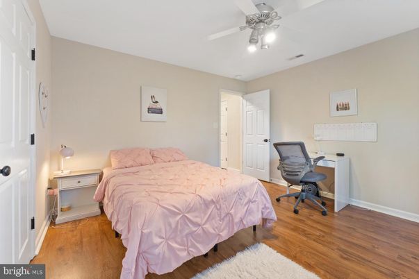 Bedroom, Home Office, Interior, Wood Texture Flooring