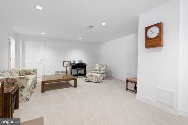 Interior, Piano, Recessed Lighting