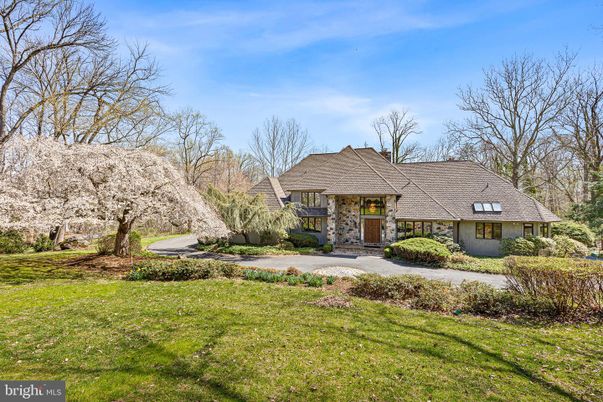 Backyard, Exterior, Facade, French Provincial