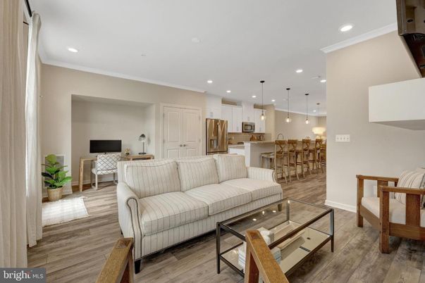 Interior, Kitchen, Living room, Pendant Lights, Recessed Lighting, Wood Texture Flooring