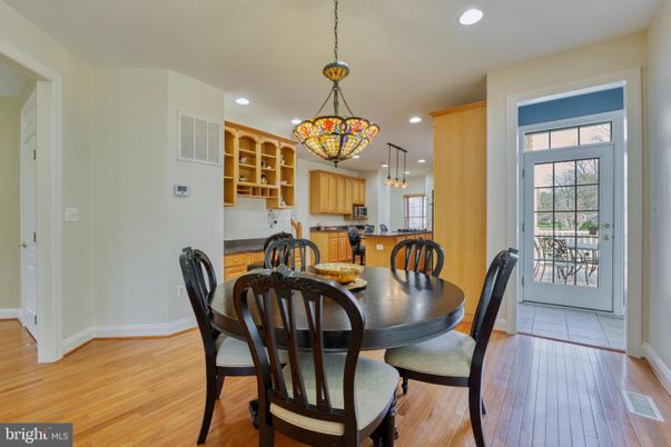 Dining room, Interior, Kitchen, Pendant Lights, Recessed Lighting, Wood Texture Flooring