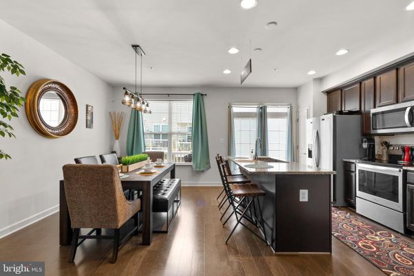 Dining room, Interior, Kitchen, Pendant Lights, Recessed Lighting, Wood Texture Flooring