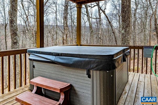 Exterior, Hot Tub