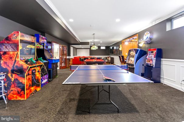 Game Room, Interior, Pendant Lights, Recessed Lighting