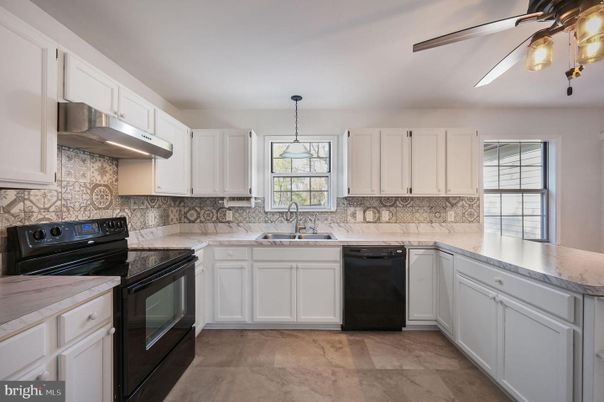 Interior, Kitchen, Pendant Lights