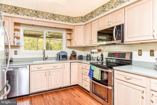 Interior, Kitchen, Stainless Steel Appliances, Wood Texture Flooring