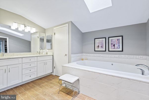Bathroom, Dual Sink Vanities, Interior, Wood Texture Flooring