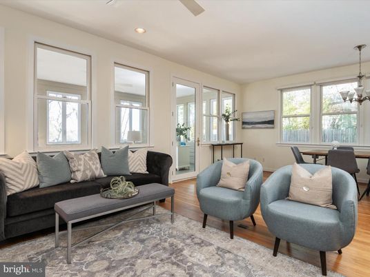 Dining room, Interior, Living room, Pendant Lights, Recessed Lighting, Wood Texture Flooring