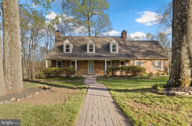 Exterior, Facade, Brick Facade, Cape Cod