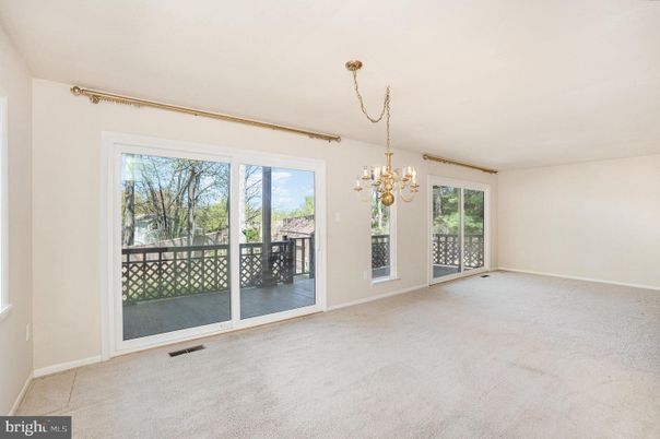 Chandelier, Empty room, Interior
