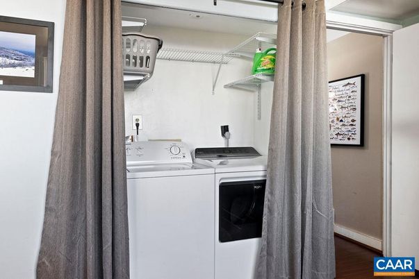 Interior, Utility Closets, Washer, Wood Texture Flooring