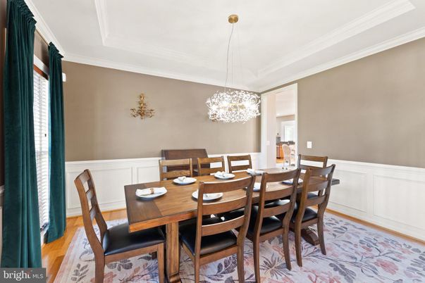 Chandelier, Dining room, Interior, Pendant Lights, Wood Texture Flooring