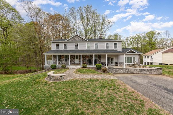 Backyard, Exterior, Facade, American Foursquare