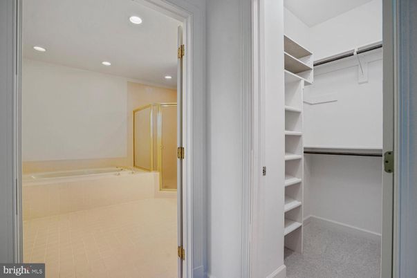 Bathroom, Interior, Recessed Lighting, Walk-in Closets