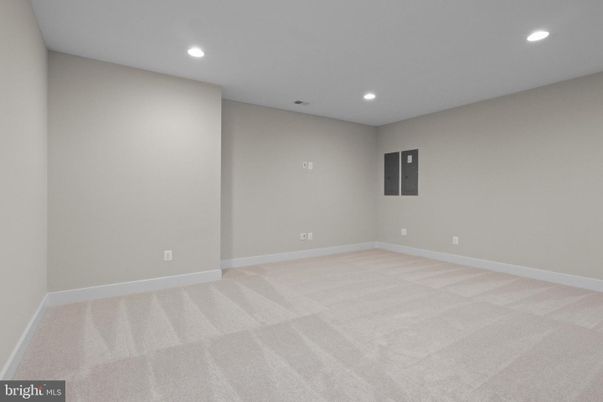 Empty room, Interior, Recessed Lighting