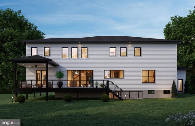 Backyard, Exterior, Facade, Modern