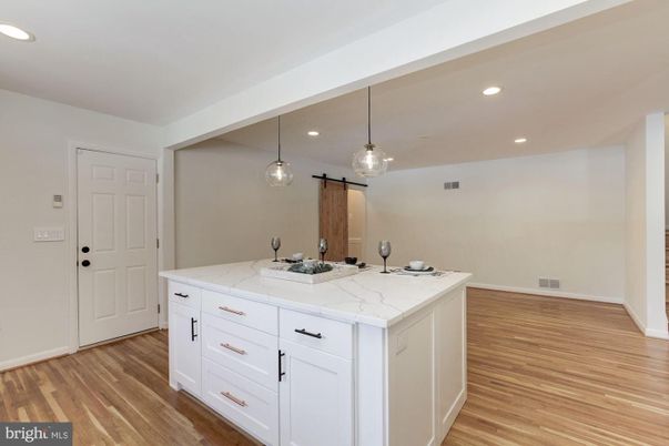Interior, Kitchen, Pendant Lights, Recessed Lighting, Wood Texture Flooring