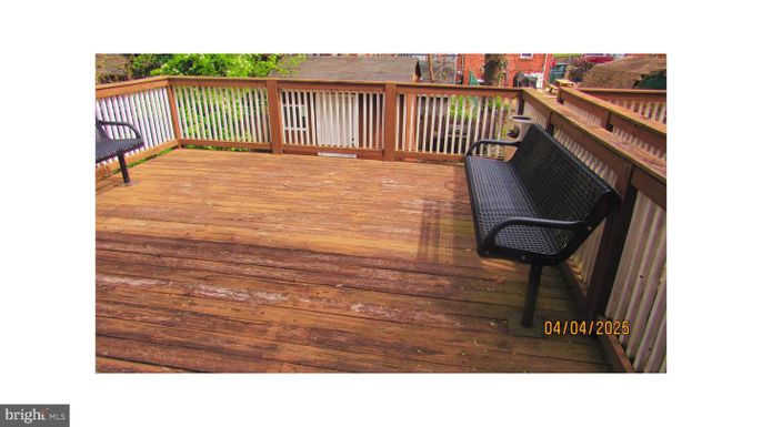 Exterior, Wood Texture Flooring