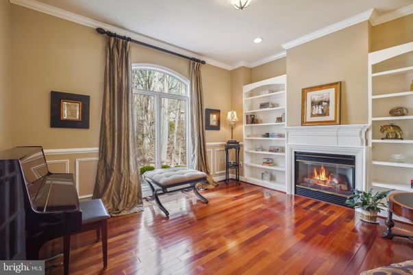 Fireplace, Interior, Piano, Recessed Lighting, Wood Texture Flooring