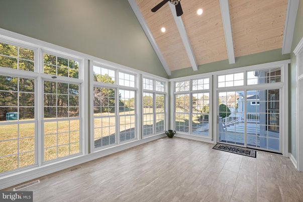 Interior, Recessed Lighting, Sun Room, Wooden Ceilings, Wood Texture Flooring