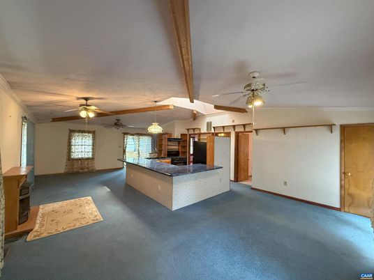 Empty room, Interior, Pendant Lights, Wooden Beams