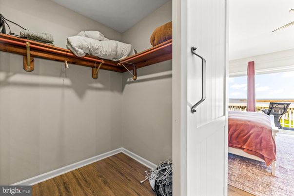Bedroom, Interior, Water, Wood Texture Flooring