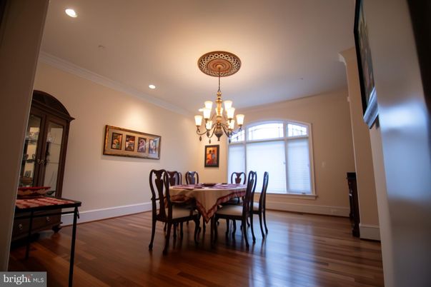 Chandelier, Dining room, Interior, Recessed Lighting, Wood Texture Flooring