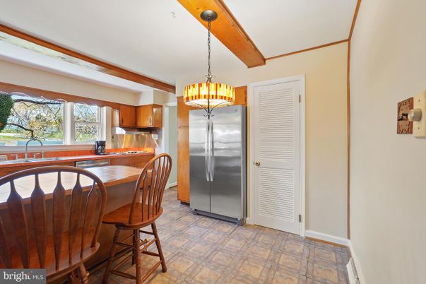 Interior, Kitchen, Pendant Lights, Stainless Steel Appliances