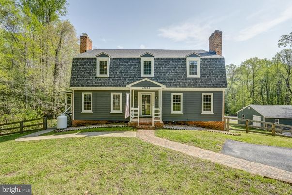 Exterior, Facade, Cape Cod