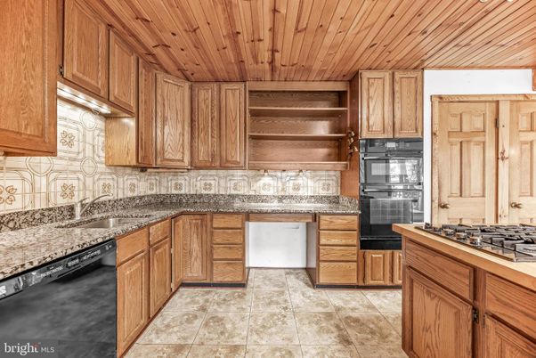 Interior, Kitchen, Wooden Ceilings