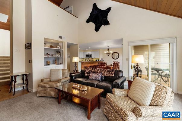 Chandelier, Dining room, Interior, Kitchen, Living room, Recessed Lighting