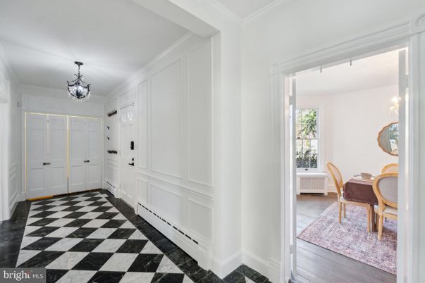 Chandelier, Interior, Pendant Lights