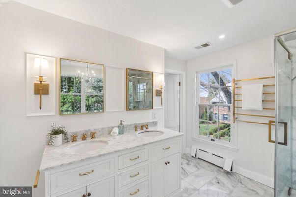 Bathroom, Dual Sink Vanities, Interior, Marble, Recessed Lighting