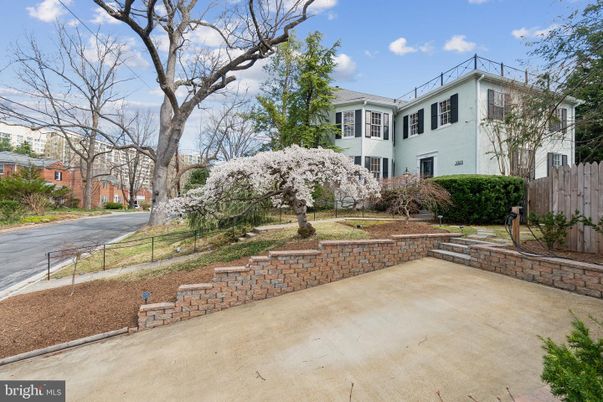Backyard, Exterior, Facade, French Provincial