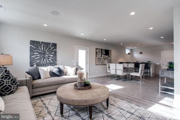 Dining room, Interior, Living room, Pendant Lights, Recessed Lighting, Wood Texture Flooring