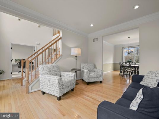Chandelier, Dining room, Interior, Living room, Pendant Lights, Recessed Lighting, Wood Texture Flooring
