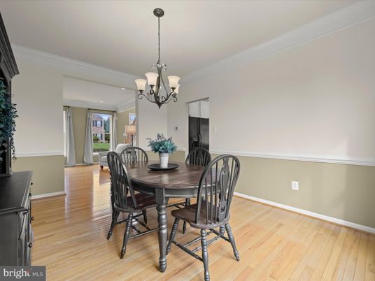 Chandelier, Dining room, Interior, Recessed Lighting, Wood Texture Flooring