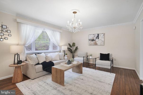 Chandelier, Interior, Living room, Wood Texture Flooring
