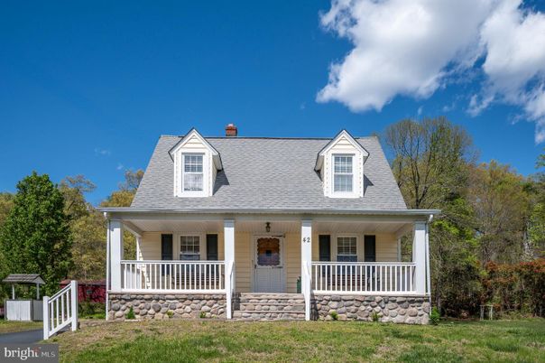 Exterior, Facade, Cape Cod