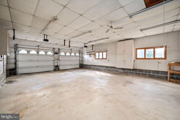 Garage, Interior