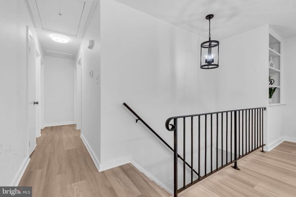 Interior, Pendant Lights, Wood Texture Flooring