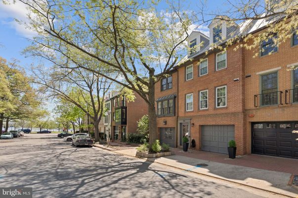 Attached, Exterior, Facade, Brick Facade, Rowhouse