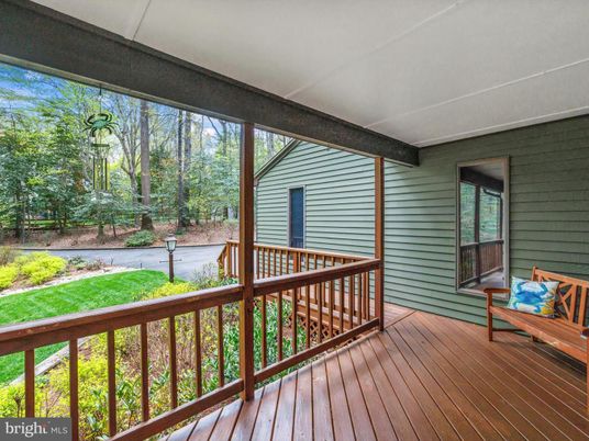 Exterior, Wood Texture Flooring