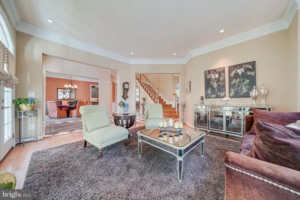 Chandelier, Dining room, Interior, Living room, Recessed Lighting, Wood Texture Flooring