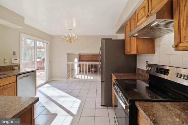 Chandelier, Interior, Kitchen
