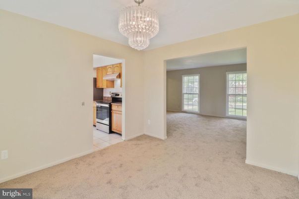 Chandelier, Empty room, Interior, Kitchen