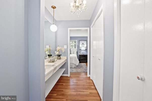 Bedroom, Interior, Pendant Lights, Wood Texture Flooring