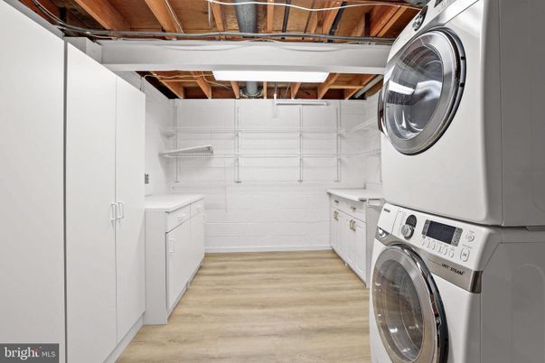 Interior, Washer, Wooden Beams, Wooden Ceilings, Wood Texture Flooring