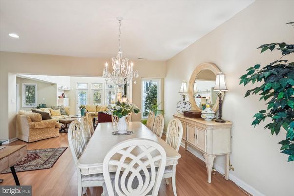 Chandelier, Dining room, Interior, Living room, Recessed Lighting, Wood Texture Flooring